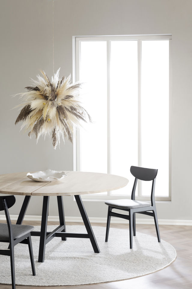 Ruokapöytä 'Carradale' Pyöreä 150cm - Valkopigmentoitu/X-jalka