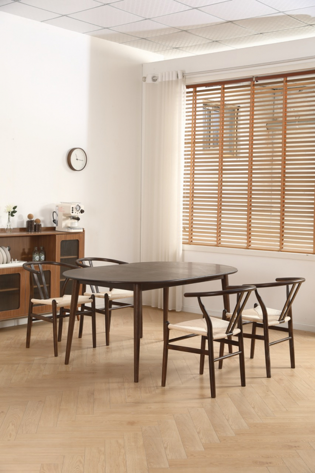 Ruokapöytä 'Avora' - Pähkinä