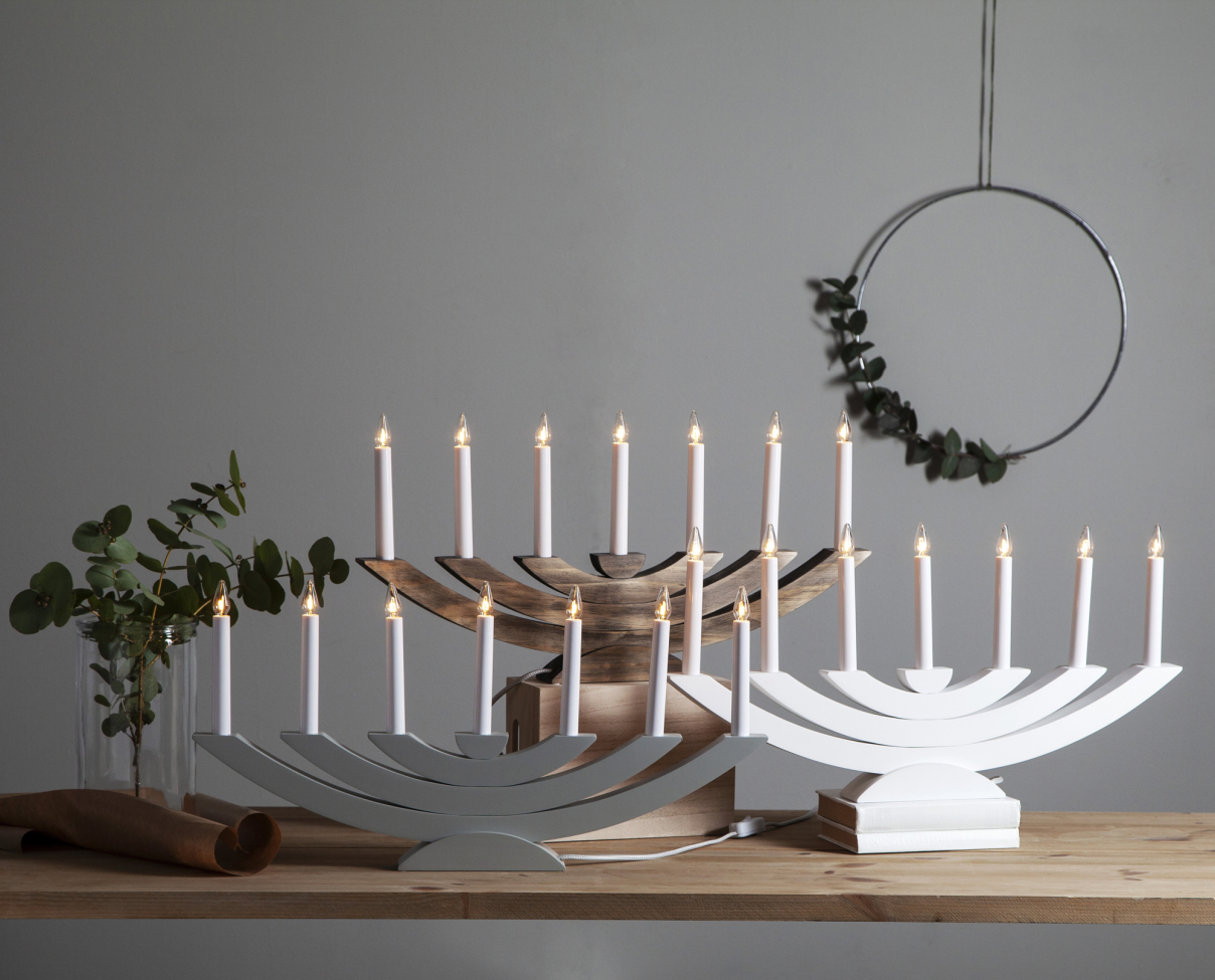 Adventtikynttelikkö 'Navida' - Harmaa