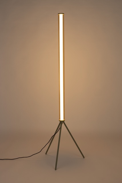 Lattiavalaisin 'Scotty' 51x51 - Beige