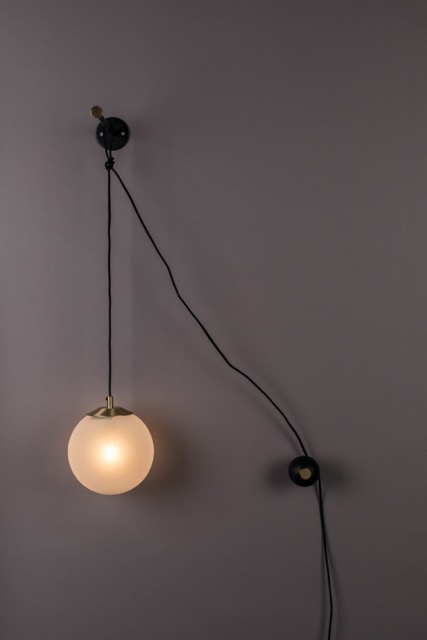 Seinävalaisin 'Bulan' 32x61 - Valkoinen