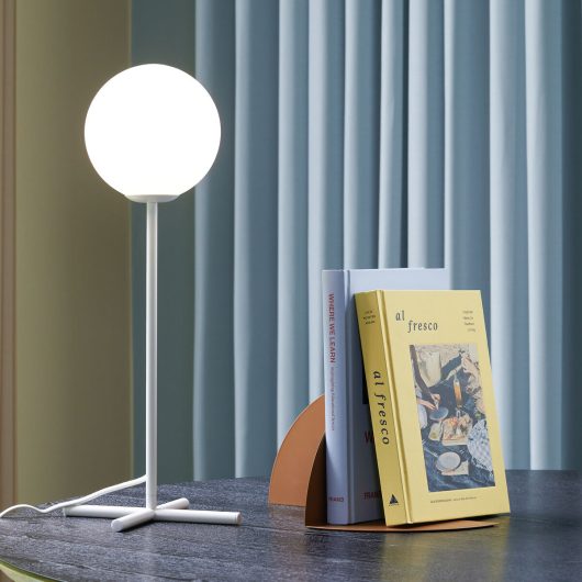 Pöytälamppu 'Bulb' - Valkoinen