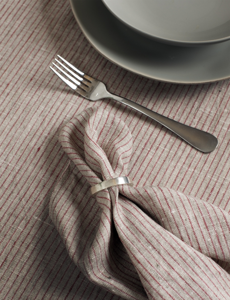 Servetti 'Linus' 45x45 - Punainen/Musta