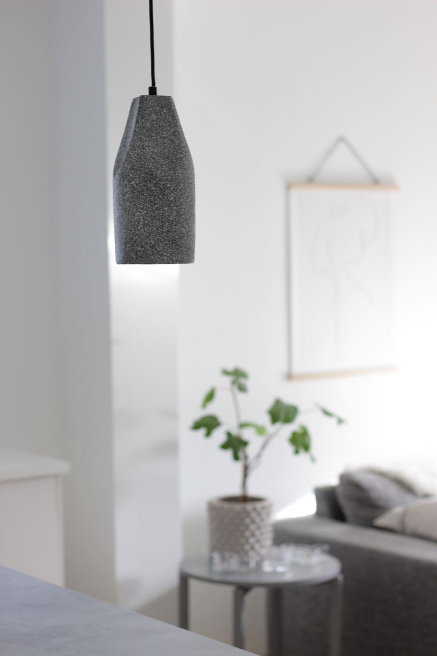 Kattovalaisin 'Stone Cylinder' - Cementti