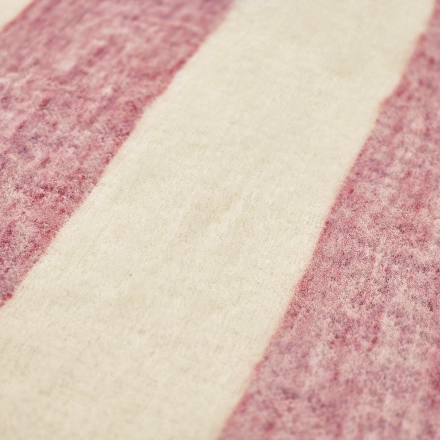 Ruutu 'Beatriz Stripe' 130x170cm - Punainen/valkoinen