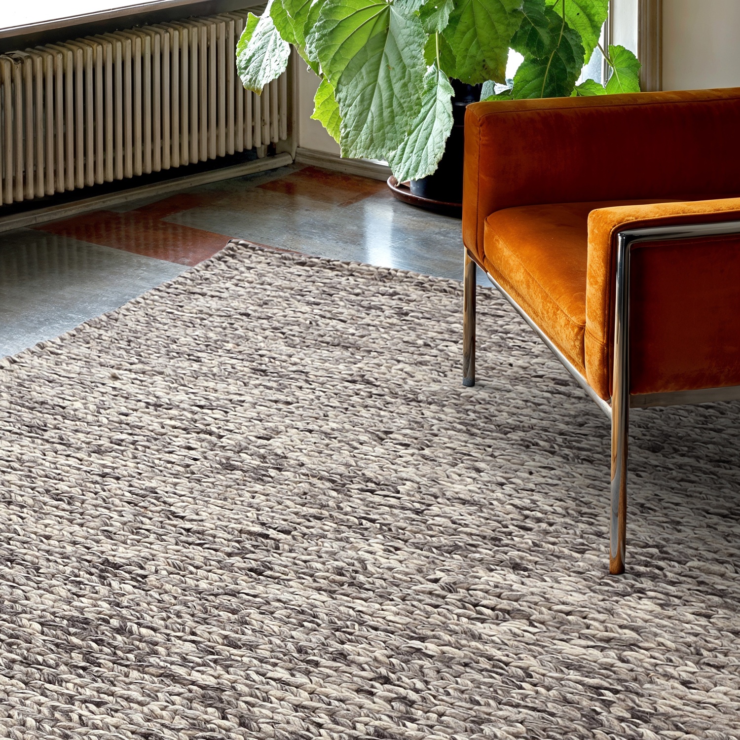 Villamatto 'Talvia Braided Wool' - Tummanharmaa