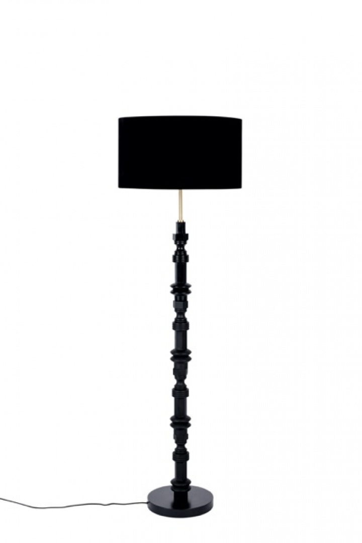 Lattiavalaisin \'Totem\' 46x46 - Musta ryhmässä Valaistus / Valaisimet / Lattiavalaisimet @ Reforma (5100111)