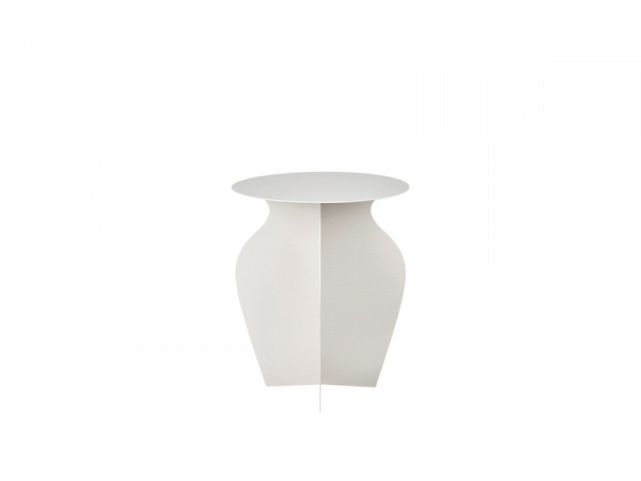 P&ouml;yt&auml; \'Urna\' - Harmaa ryhmässä Huonekalut / Pöydät / Sivupöydät @ Reforma (71510001)